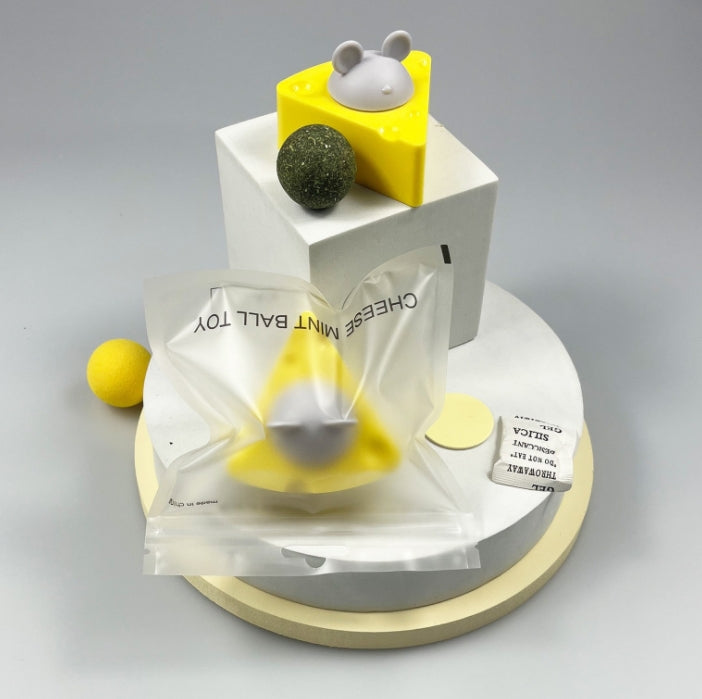 Cake Shape Catnip Ball